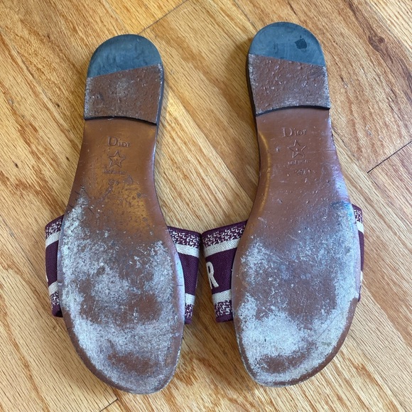 100% Authentic Christian Dior slides - Picture 4 of 4